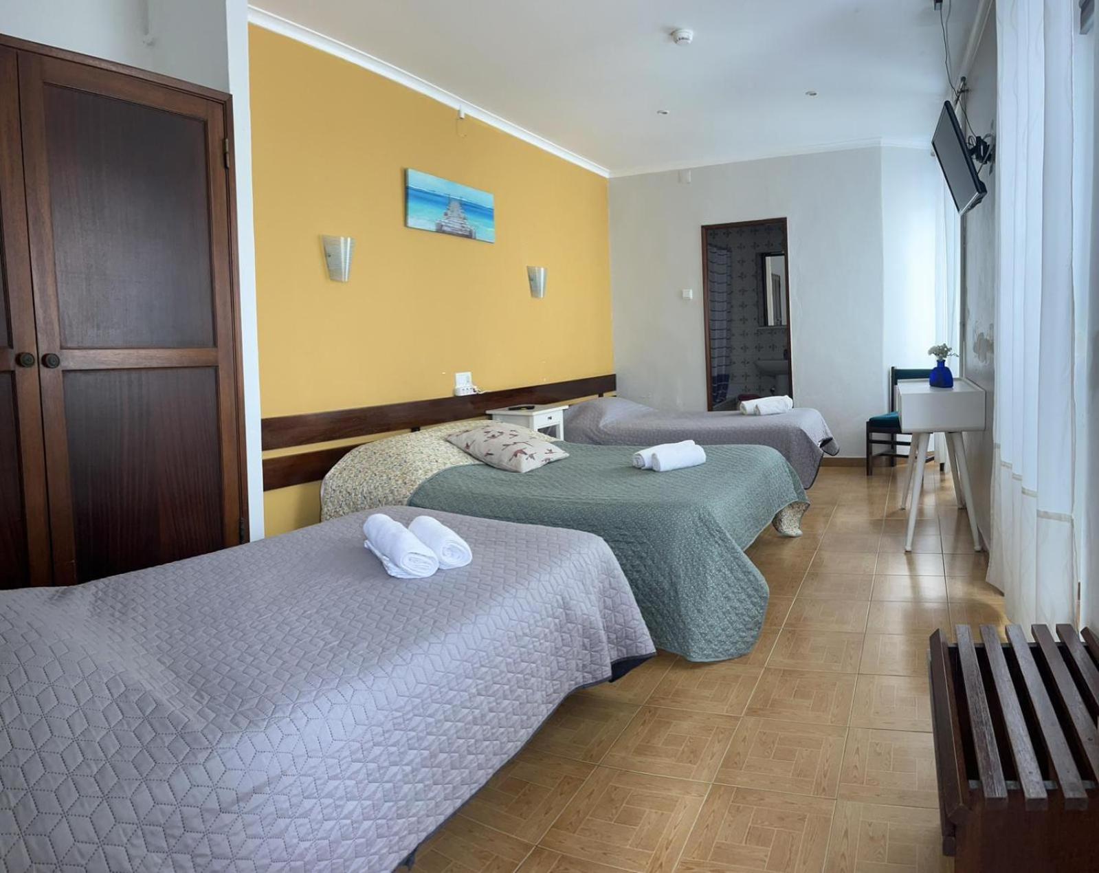 Hotel Residencia Aviz Peniche Pokoj fotografie