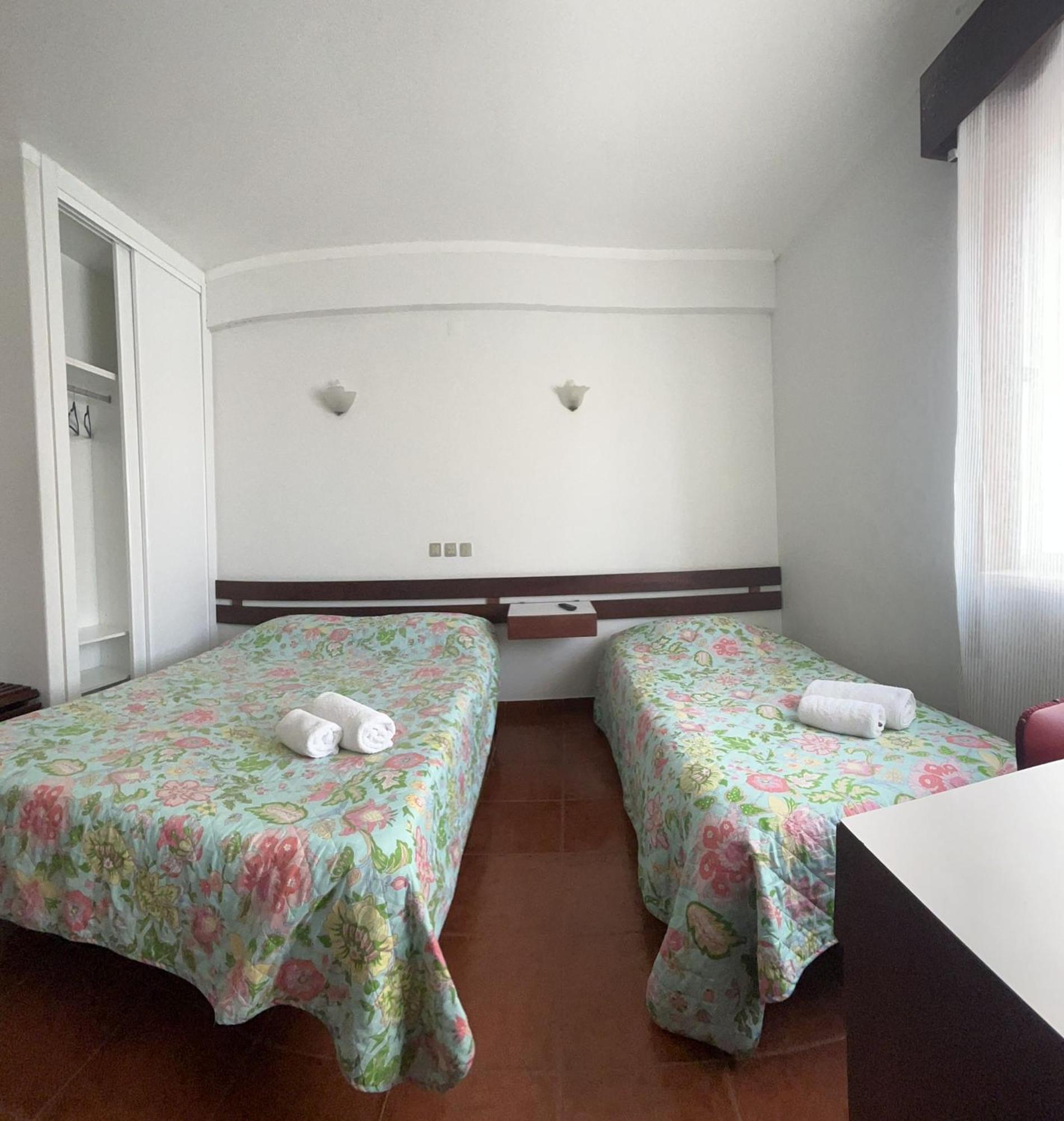 Hotel Residencia Aviz Peniche Pokoj fotografie